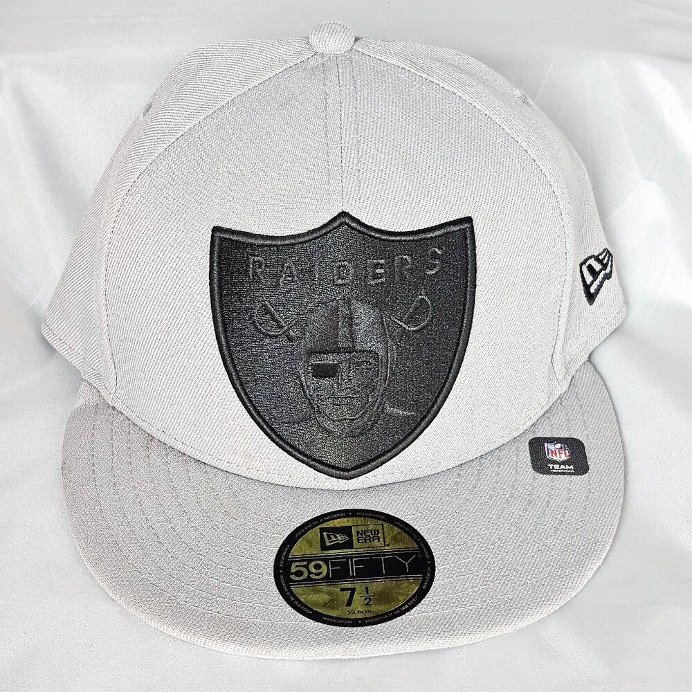 Raiders Hat Size 7.5 gray with black logo
